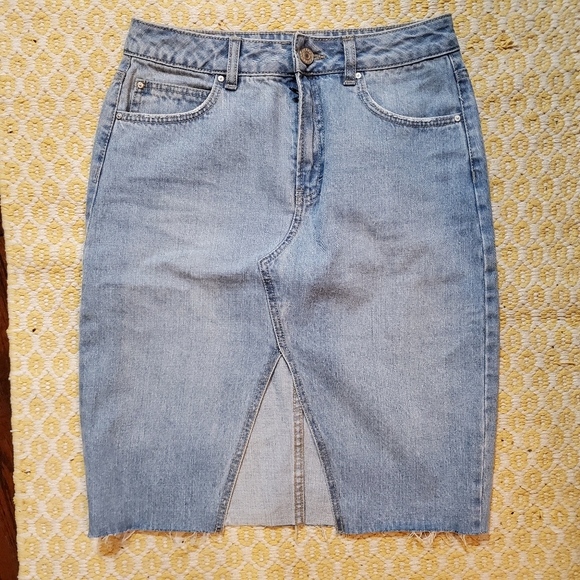 Refuge denim skirt size small - Picture 3 of 4